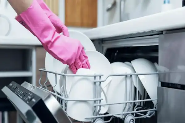 علت خش دار شدن ظروف در ماشین ظرفشویی